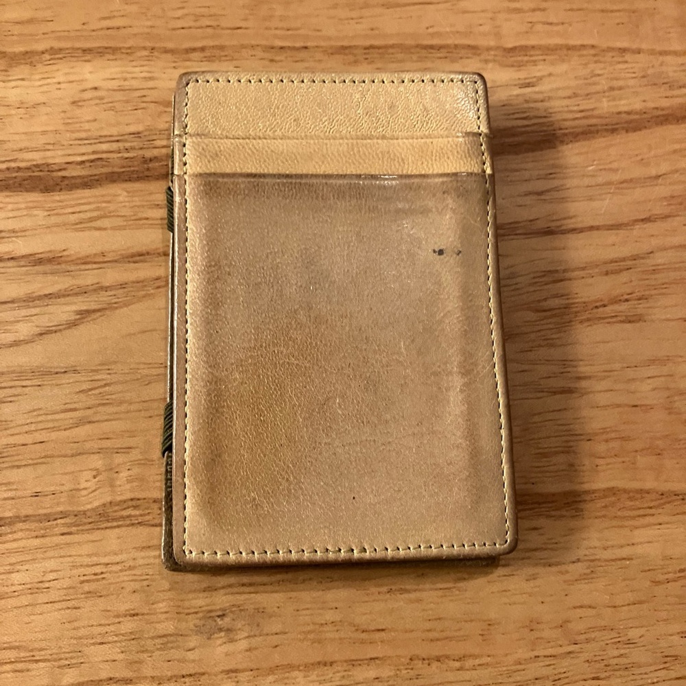 JCREW magic wallet